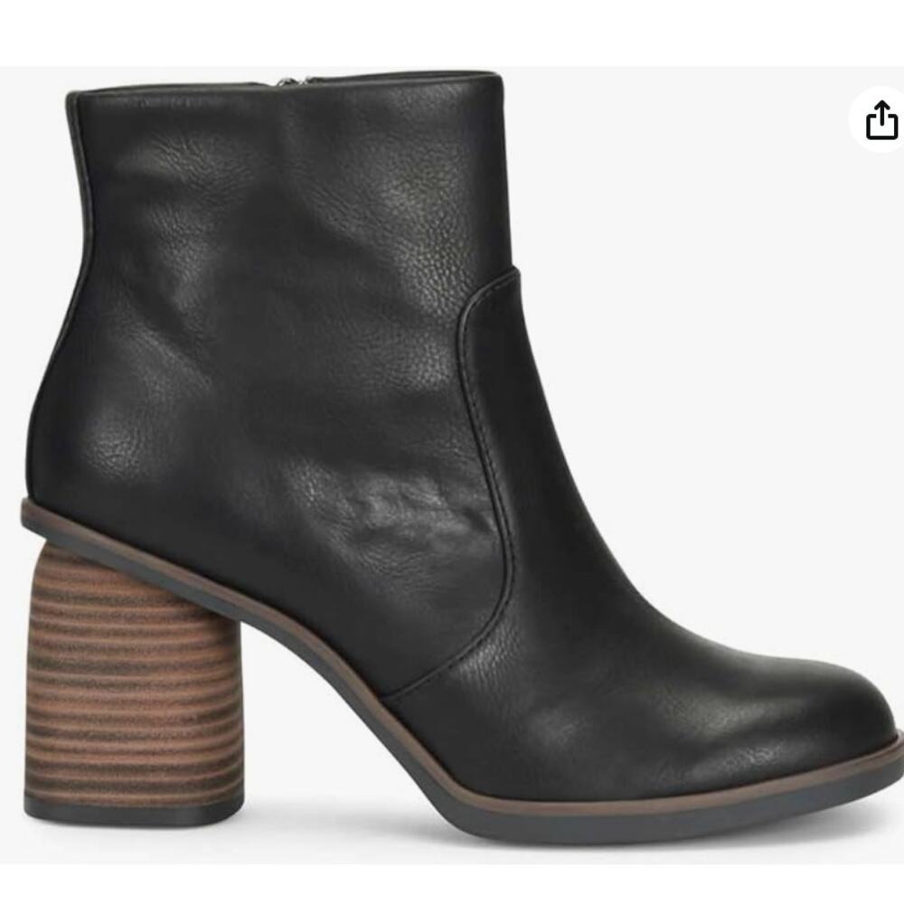 Korks Women's Destiny Black Boots Size 10 NWOT Man Made Upper Chic Flattering